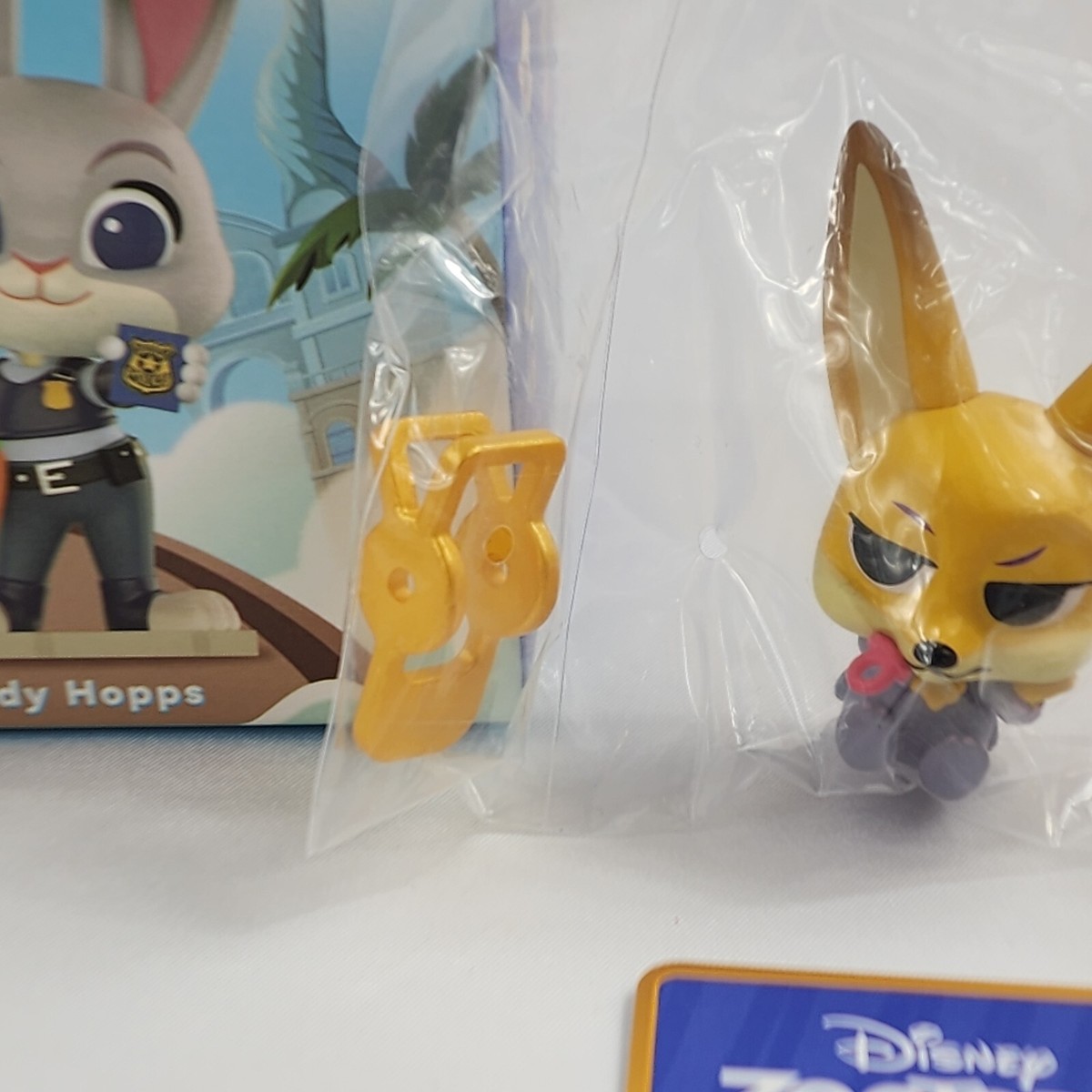 POP MART X Disney Zootopia Series Animal City Finnick Figure