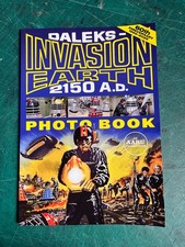 RARE! DR WHO DALEKS: INVASION EARTH 2150AD 40-PAGE PHOTO BOOK CUSHING 1966
