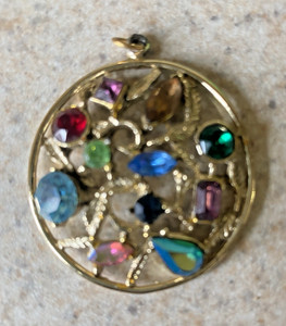 VINTAGE 1980'S MULTI COLORED RHINESTONE MEDALLION PENDANT