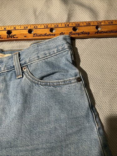 Levis Premium Mid Length Shorts Womens Size 26 80s Mom Denim Casual Pants - Picture 5 of 13