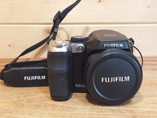 A Fujifilm FinePix S8000 Fd 8 Mega Pixels Digital Camera Working Condition