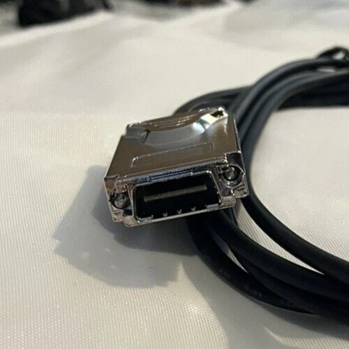  SAS/SATA II Multilane Infiniband Cable (SFF-8470), 2m to 4xeSATA - Image 2 of 4