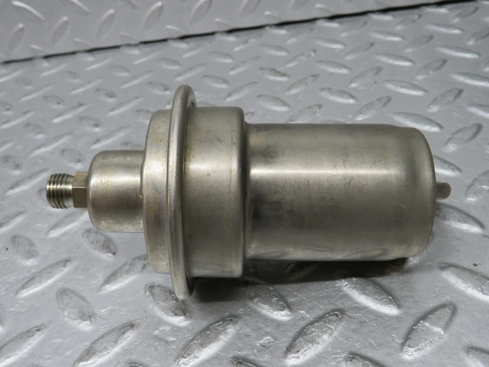 ⚙35347⚙ Mercedes-Benz R107 280SL Fuel Pressure Regulator Bosch 0004760421 - Image 4 of 4