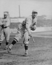ALLTIME GREAT SMOKEY JOE WOODS ON THIS CLASSIC RED SOX 8x10 