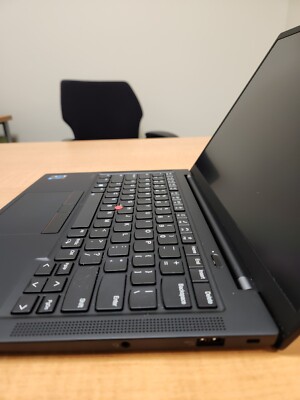 Lenovo ThinkPad X1 Carbon Gen 9 14 Lenovo ThinkPad X1 Carbon Gen 9 14