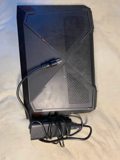 HP OMEN 15-CE019DX 15.6