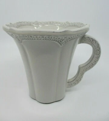 ARTE ITALICA MERLETTO ANTIQUE LACE (Cream) MUG - 4 1/2" 0708H