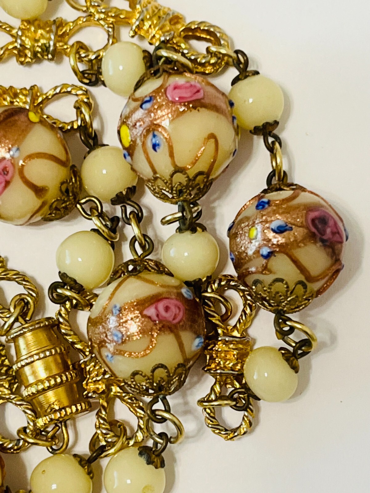 31" VINTAGE MURANO GLASS WEDDING CAKE BEAD N… Gem