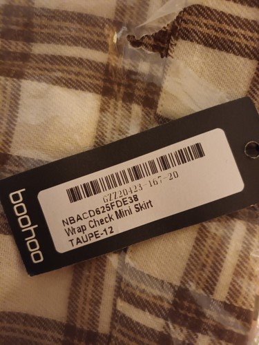 BOOHOO CHECK WRAP SKIRT UK SIZE 12 MINI SKIRT - Picture 4 of 5