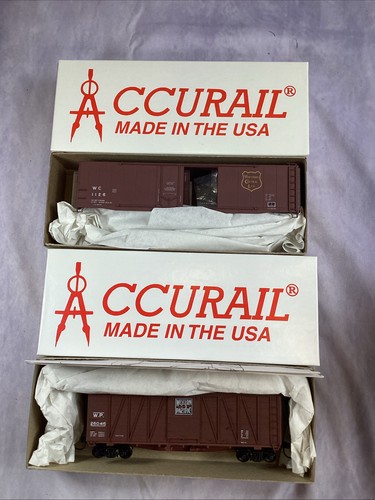 Lote de 2 ACCURAIL HO Kit #4106 40’ Boxcar y #5415 50’ Dbl Plug Door | Zustand: New