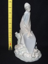 NAO/Lladro 10” Shepherd Girl with 5 Pigs - Glossy Finish - See Pics - Beautiful