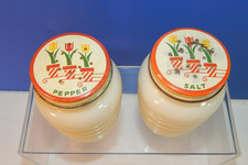 Vintage Anchor Hocking Salt & Pepper Shaker Tulip Custard Glass Beehive Tulips