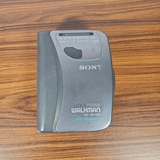 Sony Walkman WM-FX321 AM/FM Radio Cassette Player   UNTESTED