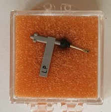 Turntable needle