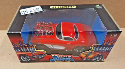 モーターボックス　コルベットスティングレイ Funline Muscle Machines 1962 Chevrolet Corvette Red '62 Chevy 2004
