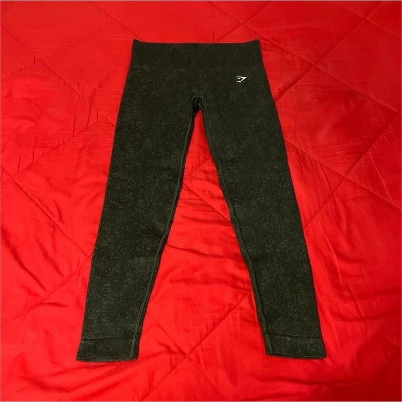 Gymshark Adapt Fleck Seamless Leggings. Green color.  Size S