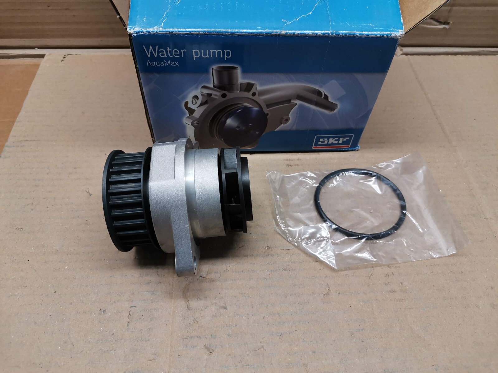 Pompe à eau haute durabilité pour Golf 3 et Polo III moteurs essence 1.4-1.6