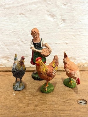Vintage Elastolin deutsche Zusammensetzung Bauernhof Figuren Bauer füttern Hühner um 1950