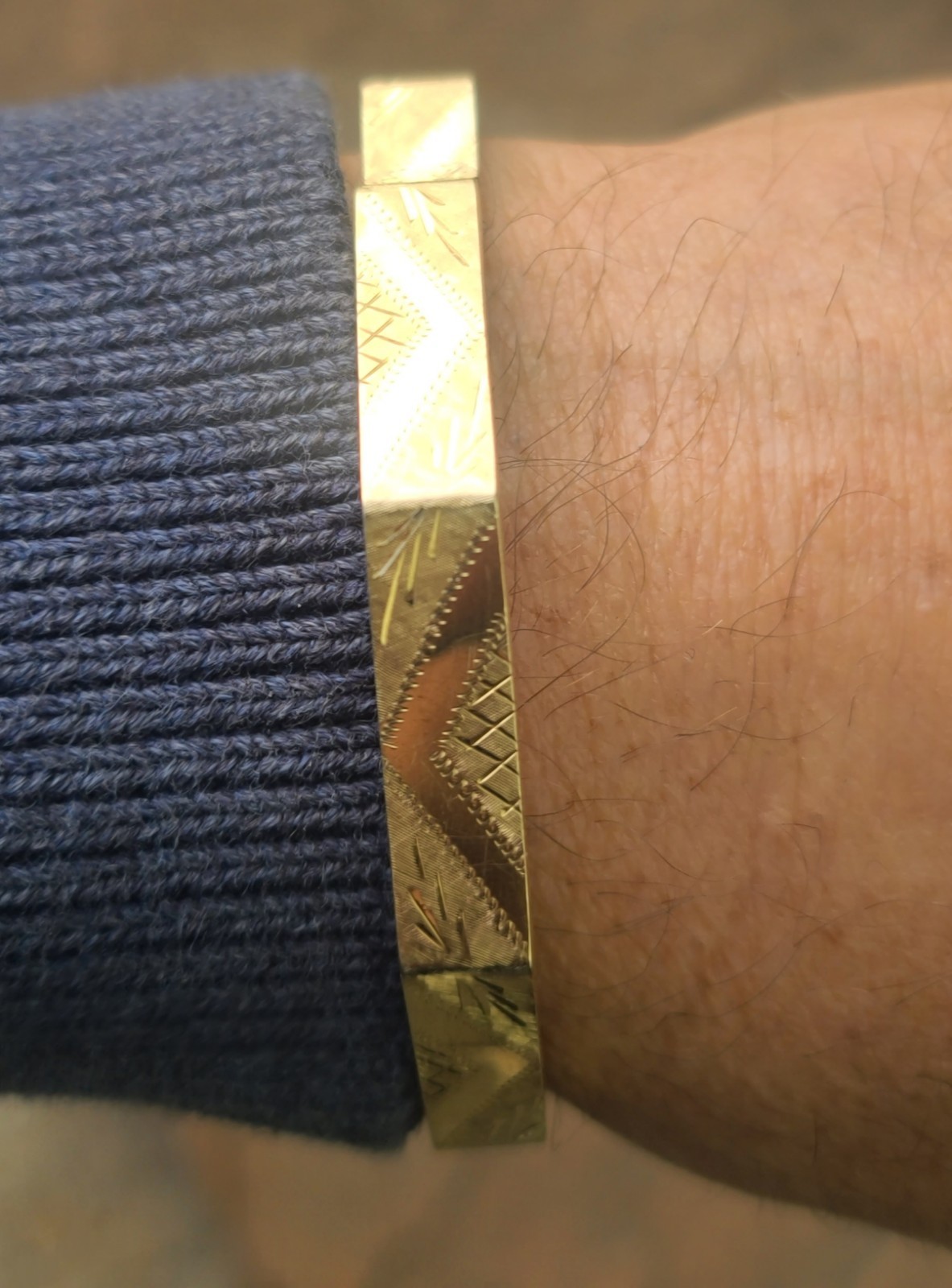 14k Solid Yellow Gold Hinged Octogonal Bangle 6" … - image 10