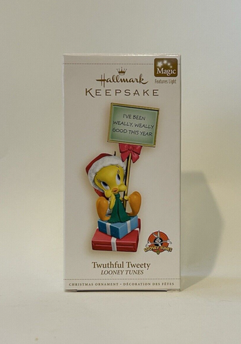 NIB - Twuthful Tweety - Looney Tunes - 2006 Hallmark Magic Ornament