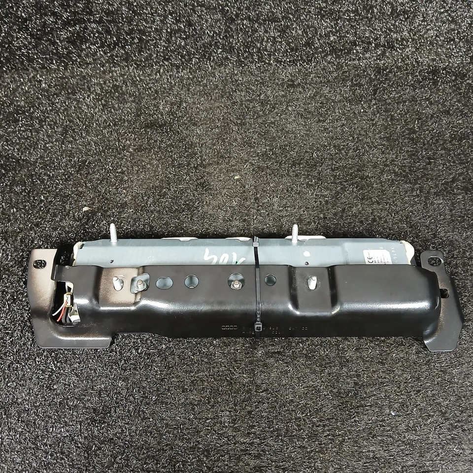 AUDI A4 Driver Knee Airbag Air Bag LH 8W0880841D 2017 2023 OEM Foto 2 de 4