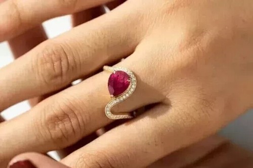 2Ct Pear Cut Lab Created Red Ruby Wedding Ring Women's 14K Yellow Gold Plated - Picture 3 of 8