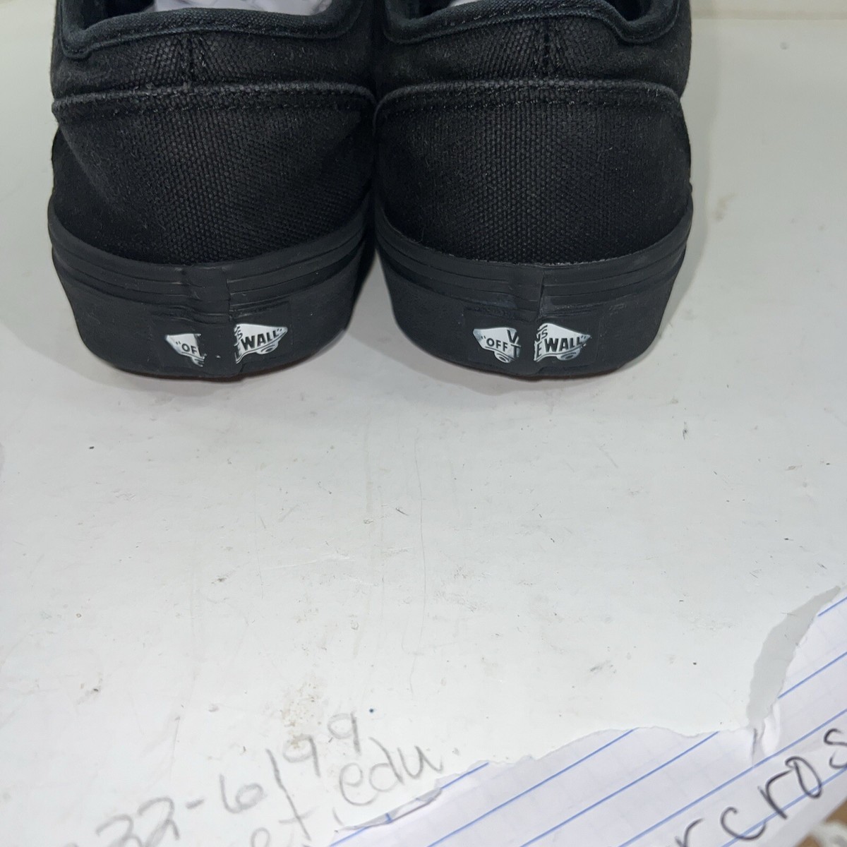 Vans Off The Wall Mens Classic Black Low Top Skateboard Shoe  display picture 2