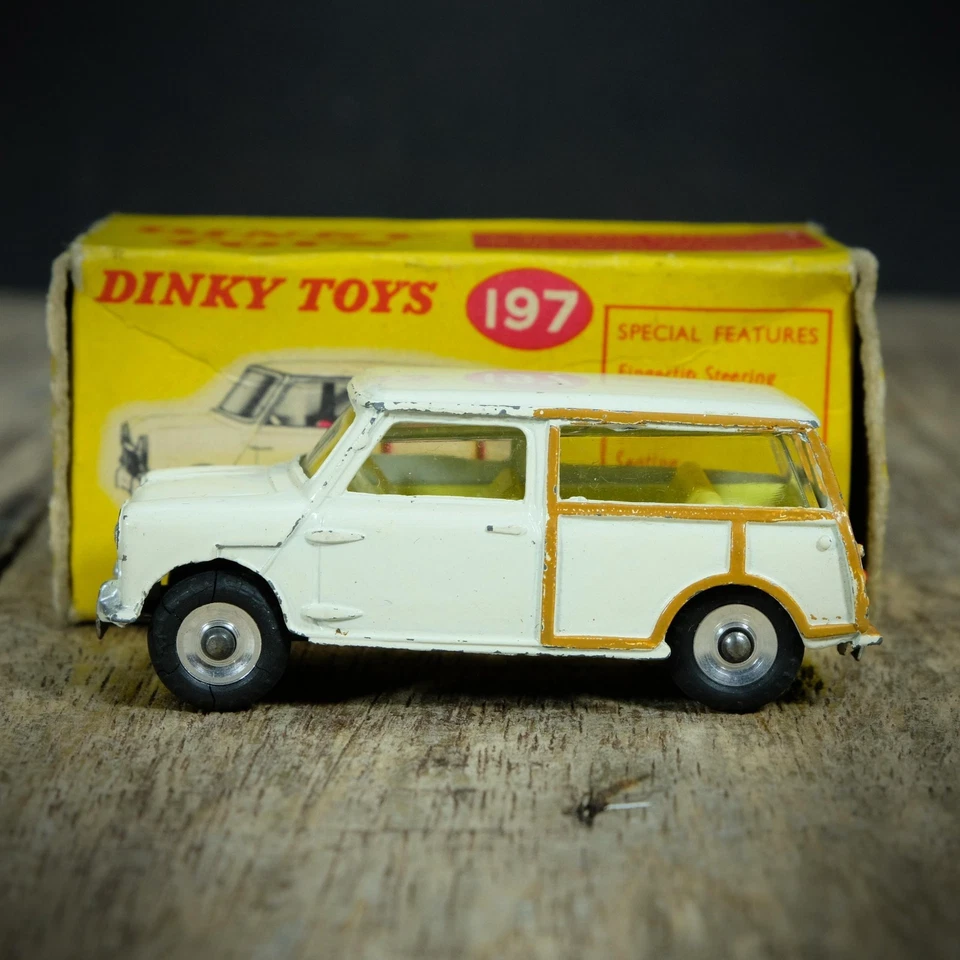 Morris Mini Traveller Estate Dinky 197 original, interior blanco/amarillo, en caja Foto 4 de 4
