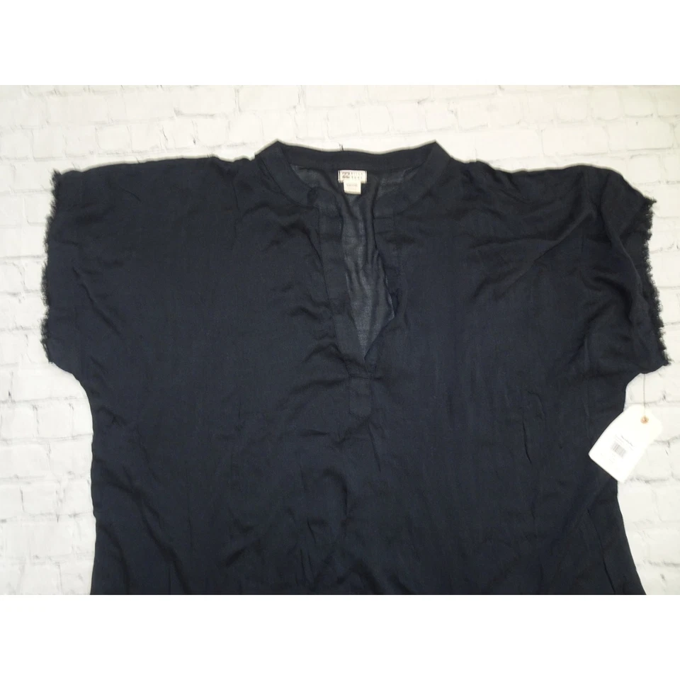 Cobertura feminina Billabong padrão encontrada amor, seixo preto, média - Imagem 2 de 4