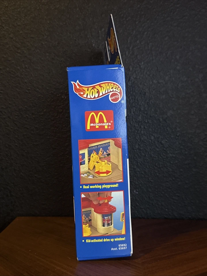 Juego Hot Wheels World McDonald's 1996 vintage con coche Mattel 65692 nuevo en caja Foto 4 de 4