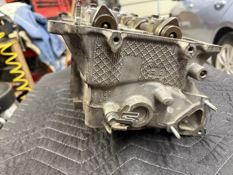 Culata derecha para 05-11 Toyota Tacoma 4.0 1110139746 lado pasajero Foto 3 de 4