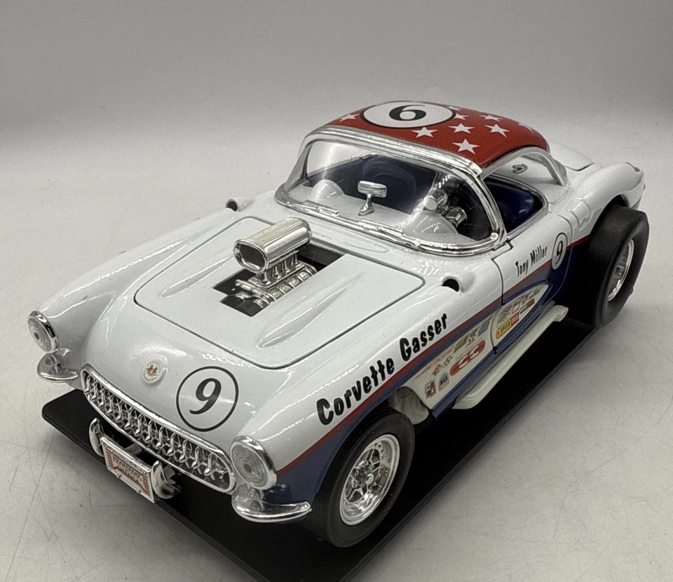1:18 ROAD SIGN 1957 Chevrolet Corvette Gasser #9 Тони Миллер - 1/18 - Изображение 2 из 4