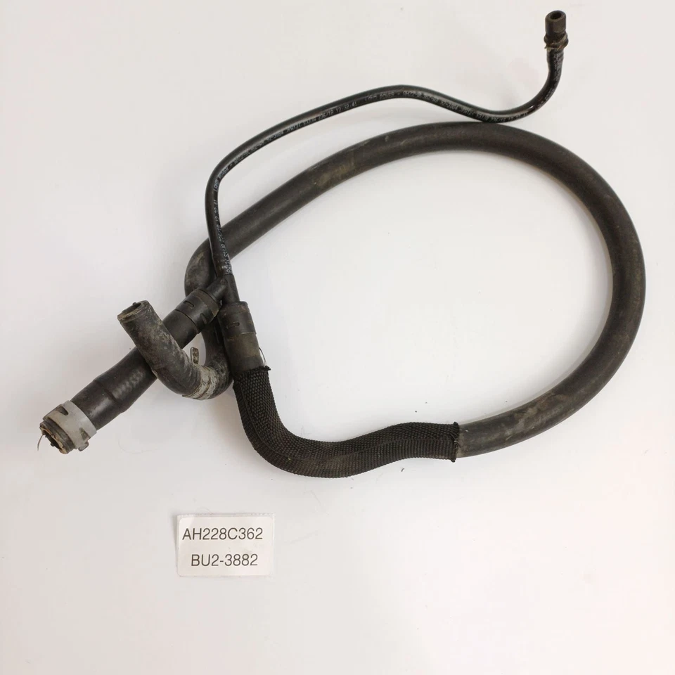 Шланг бака охлаждающей жидкости для радиатора Land Rover Range Rover Sport 2010-2013 годов выпуска AH228C362 - Изображение 3 из 4