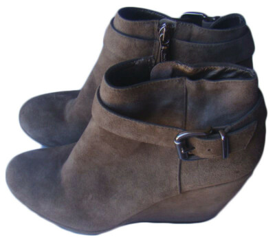 GEOX RESPIRA Size 36.5 Beige Suede Zippered Wedge Booties Boots NWT 5.5 - 6 