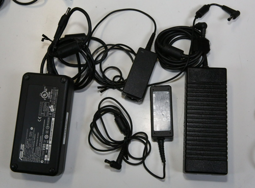 Mixed lot of 22 Power Adapter 19V - Picture 15 of 17