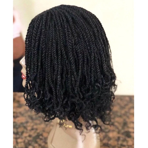 Pelucas trenzadas de cabello con extremos rizados cortas negras sintéticas naturales  Foto 3 de 4