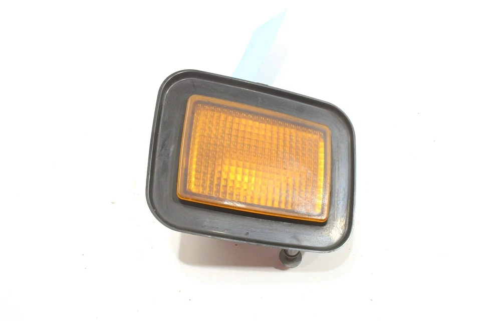 Hummer H2 2003-2009 luz intermitente lado pasajero delantero derecho OEM Foto 2 de 4