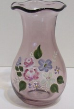 HAND BLOWN PAINTED PURPLE FENTON FLORAL VASE AMETHYST GLASS RUFFLED EDGE VINTAGE
