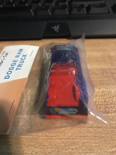 Hot Wheels Newsletter 19th Annual Convention Dodge Ram Truck Blue And Red Baggie - Picture 5 of 6