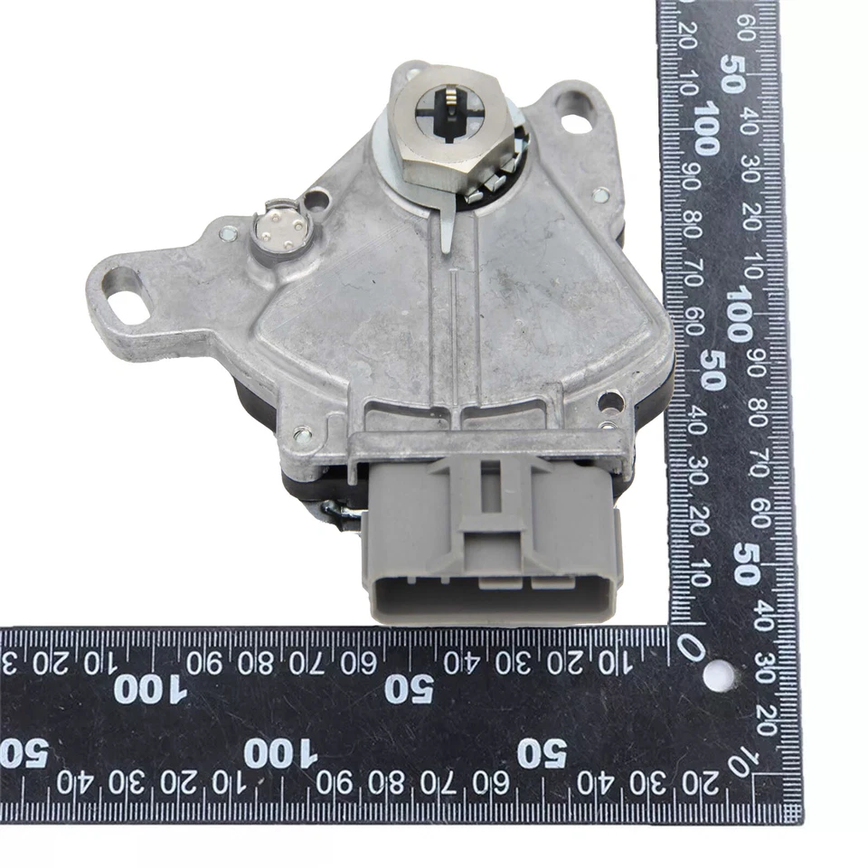 Interruptor de seguridad neutro de engranajes de coche para Toyota 94-01 Camry 94-99 Celica 84540-20220 Foto 2 de 4