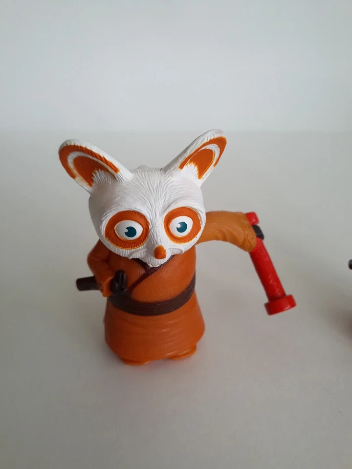 Lote de 2 juguetes de cuerda McDonald's Kung Fu Panda 2008 comida para niños coleccionable Foto 3 de 4