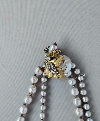Vintage Signed Miriam Haskell Baroque Faux Pearl Double Strand Box Clasp 15" - Picture 3 of 14