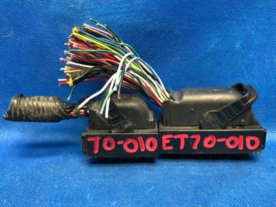 WIRING HARNESS PLUG CONNECTOR NISSAN FRONTIER MODULE ECU ECM PCM MEC70