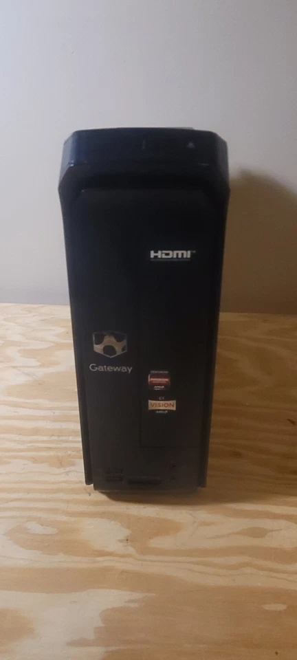 Gateway SX2110G-UW308 SFF Desktop Computer Windows 10 - Image 2 of 4