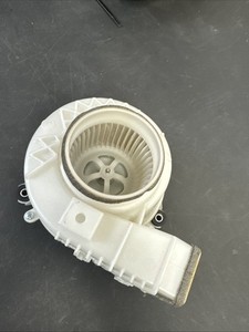 2012-2016 Toyota Camry & Lexus ES300h Hybrid Battery Cooling Fan G9230-33030