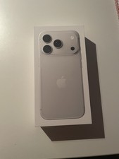 Apple iPhone 18 Pro 256GB Argento MUJR4QL/A A3741