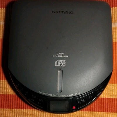 Grundig CDP60 Tragbarer CD Player Ultra Bass System Audio Digital Compact Disc