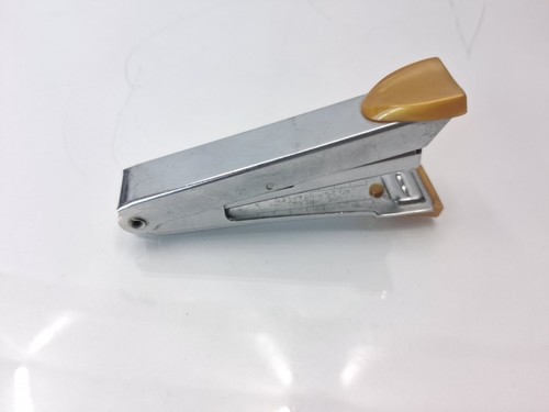 Vtg Regal Model 25 Stapler uses #25 Staples Japan for Bostitch Pearly Orange