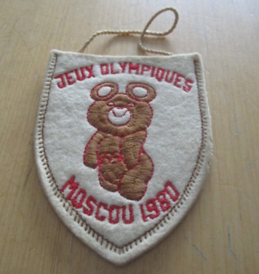1980 J.O. MOSCOU MISHA FANION ORIGINAL JEUX OLYMPIQUES RUSSIE