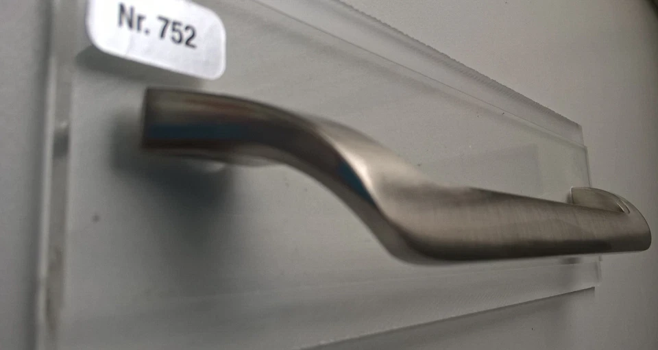 Bügelgriff Impuls Küche Metallgriff 752 Edelstahl-Optik 183 x 8 x23 mm BA 160 mm